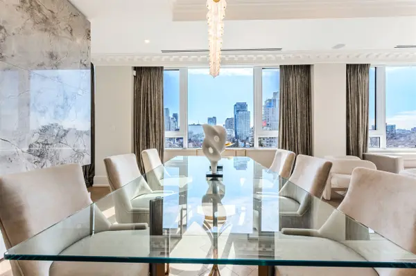 128 Hazelton AVE #602, Toronto C02, ON M5R 2E2