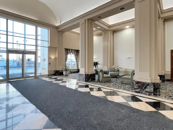 1 Lee Centre DR #2315, Toronto E09, ON M1H 3J2