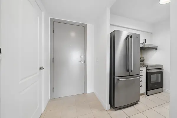 70 Town Centre CT #1103, Toronto E09, ON M1P 0B2