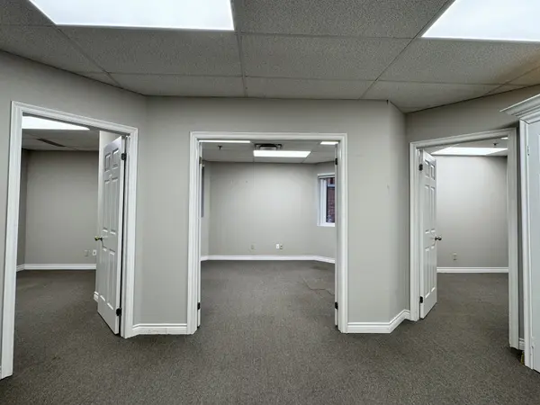 317 Renfrew DR #Unit 101, Markham, ON L3R 9S9