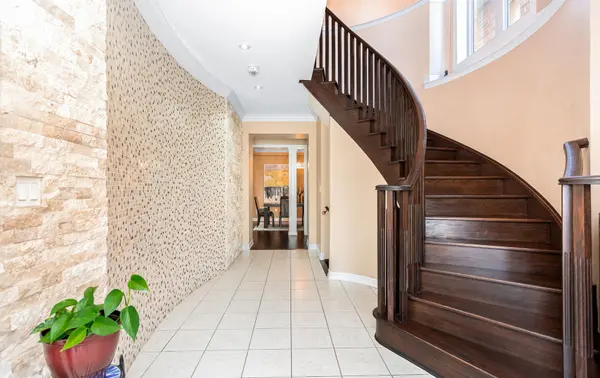 20 Nocturne AVE, Vaughan, ON L4H 4H9