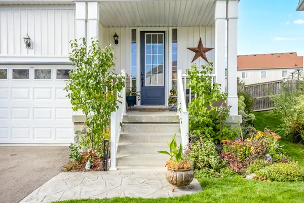 24 Legion WAY, Essa, ON L3W 0M7