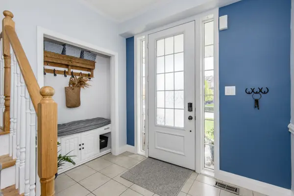 24 Legion WAY, Essa, ON L3W 0M7