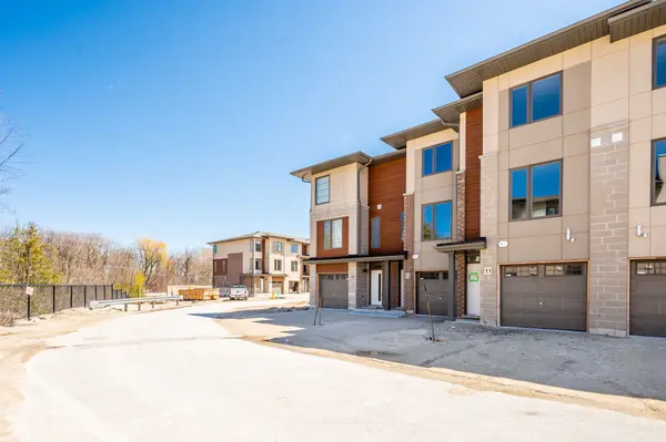 11 Winters CRES, Collingwood, ON L9Y 5T1