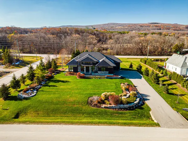 1 Windrose Valley BLVD, Clearview, ON L9Y 0K2