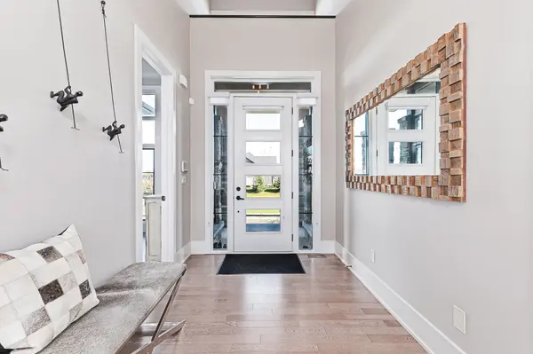 1 Windrose Valley BLVD, Clearview, ON L9Y 0K2