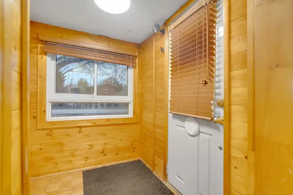 1331 St. James AVE, Mississauga, ON L5E 1J3