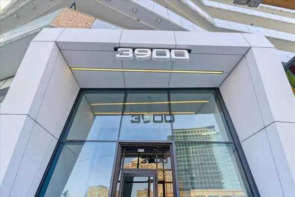 3900 Confederation Pkwy #2113, Mississauga, ON L5B 0M3