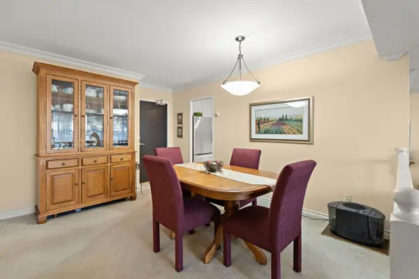 31 Four Winds DR #503, Toronto W05, ON M3J 1K9