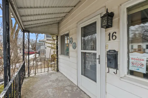 16 Oak ST, London East, ON N5Z 2H6