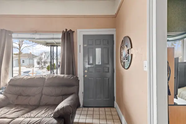 16 Oak ST, London East, ON N5Z 2H6