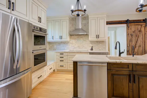 6 Spring ST, Westport, ON K0G 1X0