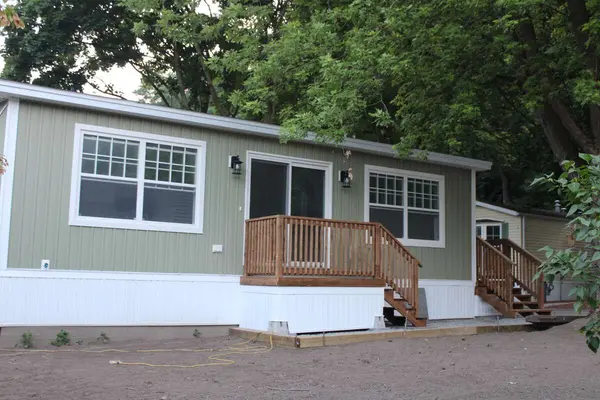 23 Four Mile Creek RD #472, Niagara-on-the-lake, ON L0S 1J1