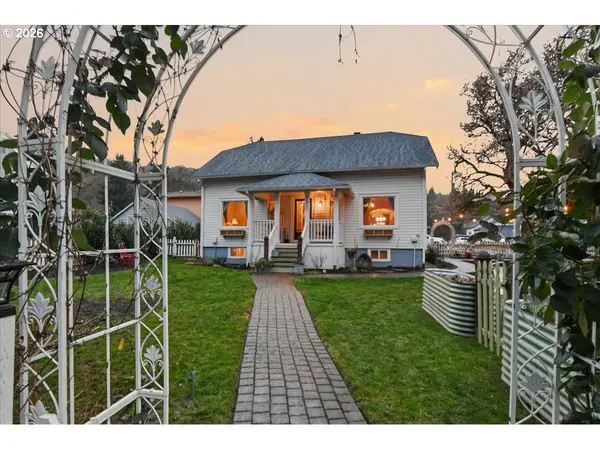 2207 SW 6TH AVE, Camas, WA 98607