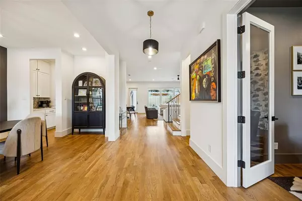 Dallas, TX 75214,7154 Bennington Drive