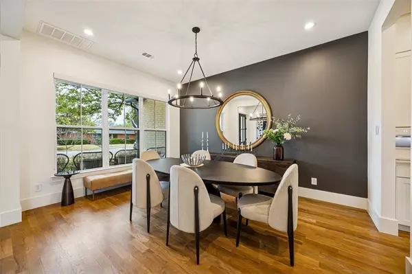 Dallas, TX 75214,7154 Bennington Drive