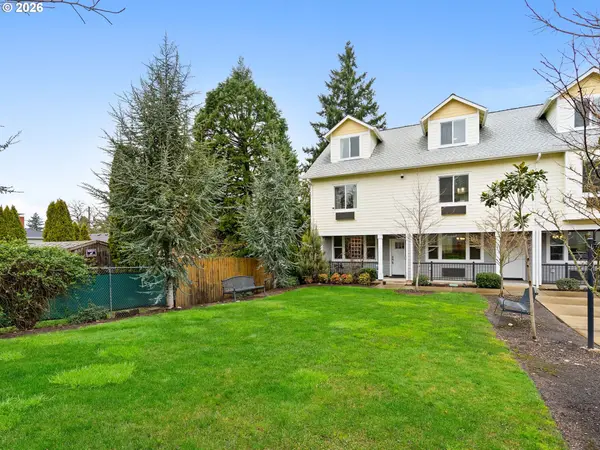 10843 E BURNSIDE ST, Portland, OR 97216