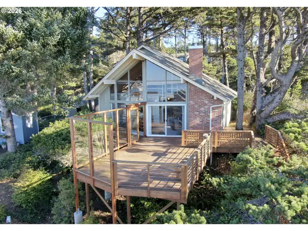 Waldport, OR 97394,3413 NW HIDDEN LAKE DR