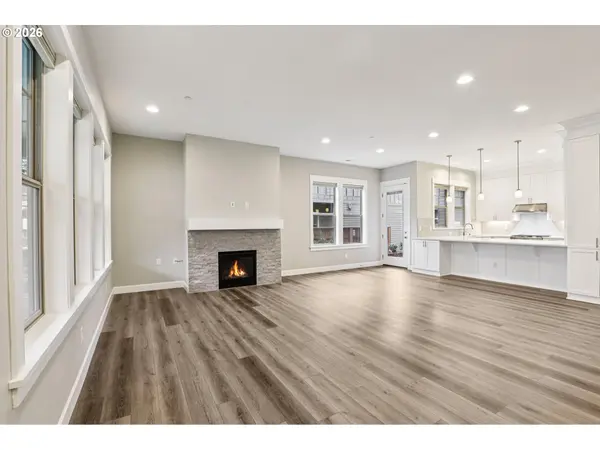 3821 NW 74TH AVE, Camas, WA 98607