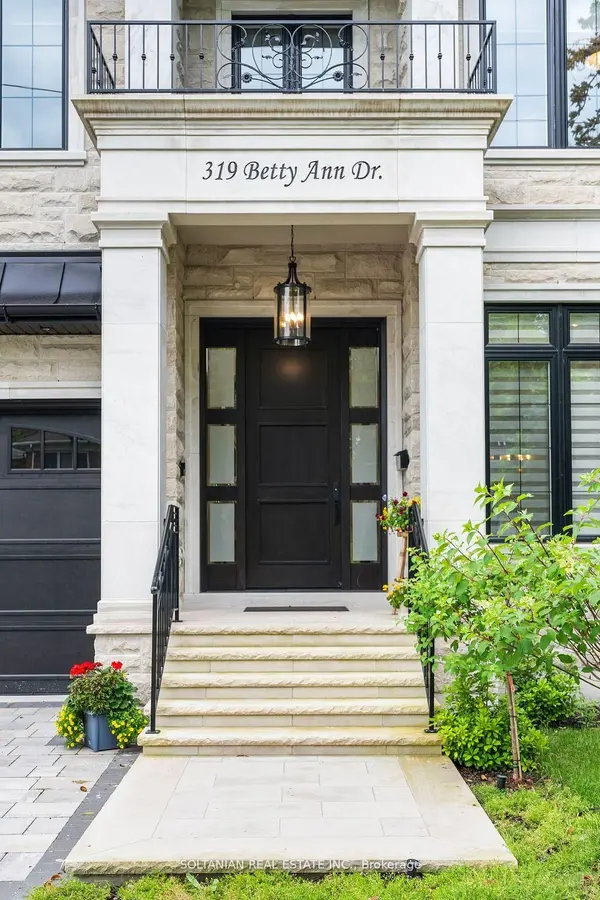319 Betty Ann DR, Toronto C07, ON M2R 1B4