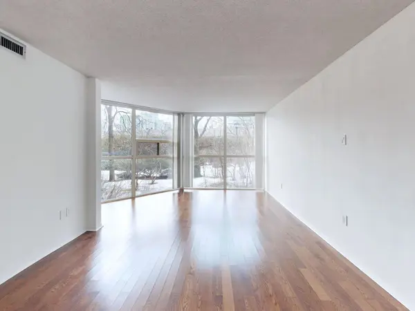 701 King ST W #107, Toronto C01, ON M5V 2W7