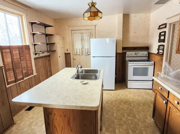 71 Nassau ST, Oshawa, ON L1J 4A3