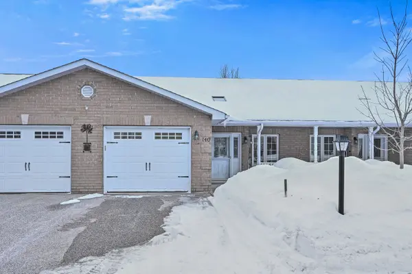 140 Meadow LN, Wasaga Beach, ON L9Z 0A4