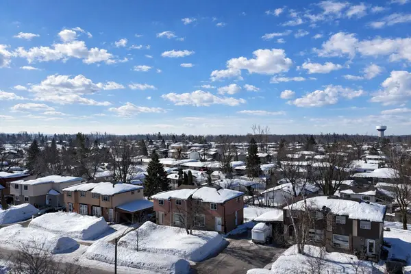 79 Christie CRES, Barrie, ON L4N 4V2