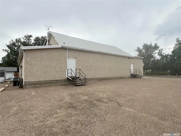 521 5th AVENUE, Maple Creek, SK S0N 1N0