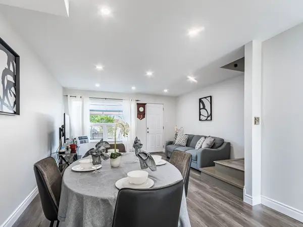 180 Mississauga Valley BLVD #124, Mississauga, ON L5A 3M2