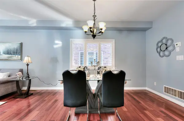 4689 Bracknell RD, Burlington, ON L7M 0E5