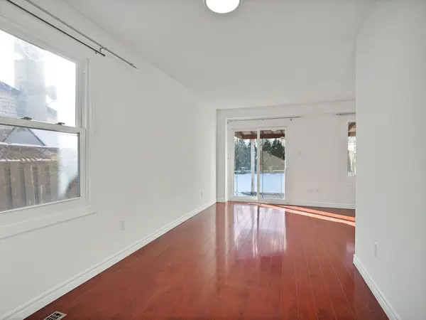 2602 Hemus SQ, Mississauga, ON L5C 3X4