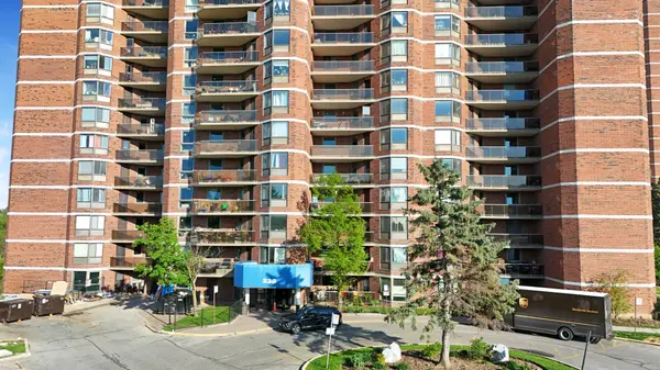 238 Albion RD #310, Toronto W10, ON M9W 6A7