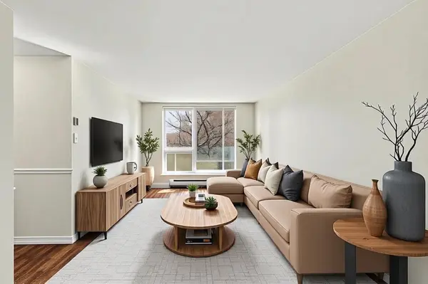 1177 Belanger AVE #305, Billings Bridge - Riverside Park And Area, ON K1H 8N7