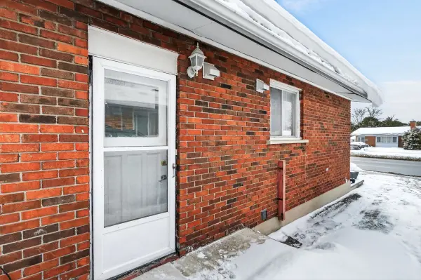 1263 Maitland AVE #Maitland, Belair Park - Copeland Park And Area, ON K2C 2C4