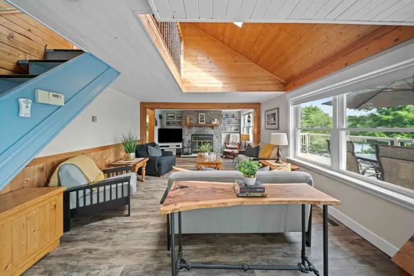 16 Golden Horseshoe LN, Whitestone, ON P0G 1G0