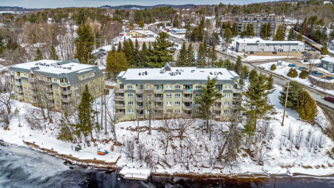 31 Dairy LN #308, Huntsville, ON P1H 2L7