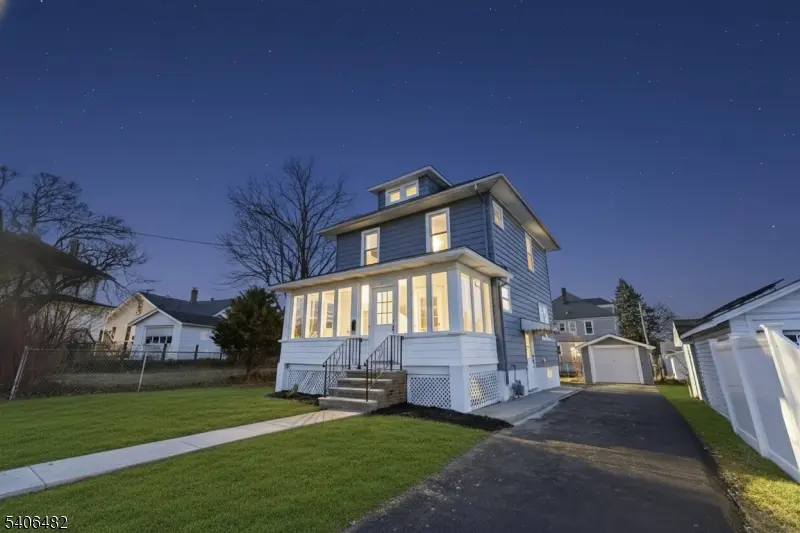 4 W Cooper St, Dover Town, NJ 07801