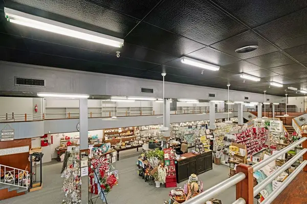 20 N Plaza, Paris, TX 75460