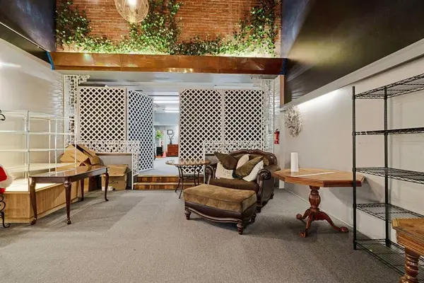 20 N Plaza, Paris, TX 75460