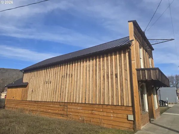 205 E 1ST ST, Wallowa, OR 97885