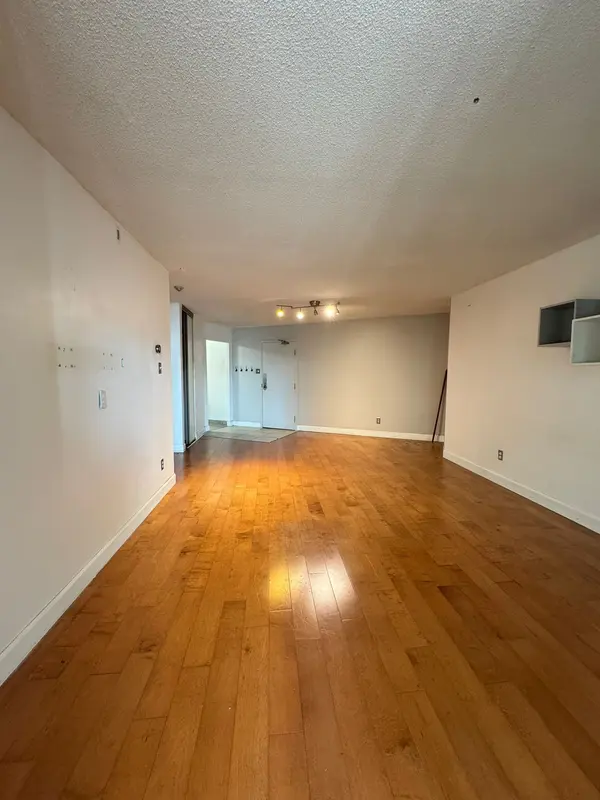 250 Queens Quay W #704, Toronto C01, ON M5J 2N2