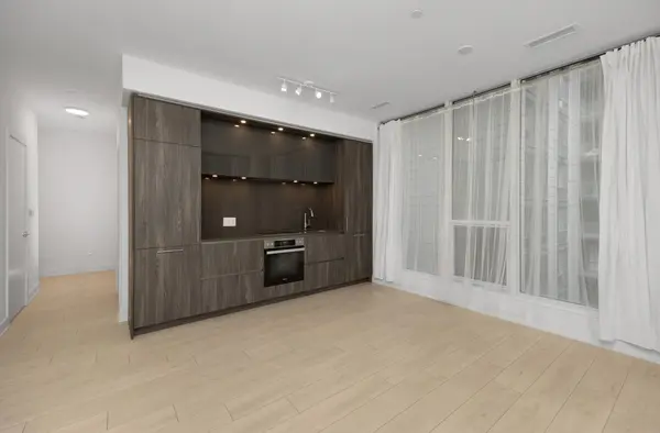 15 Mercer ST #525, Toronto C01, ON M5V 1H2