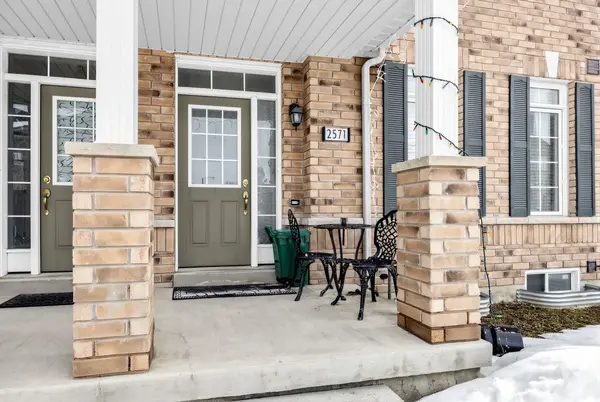 2571 Canadian ST, Pickering, ON L1X 0C7