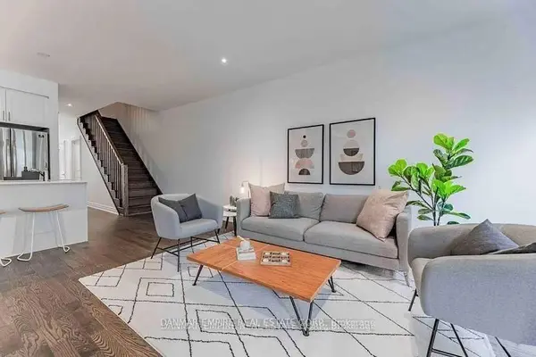 48 Hiawatha CT, Vaughan, ON L4L 0J2