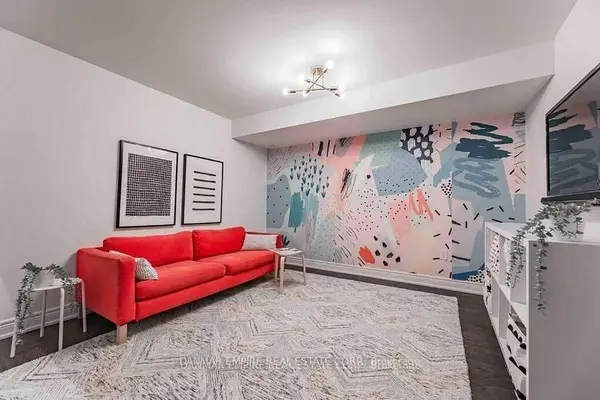 48 Hiawatha CT, Vaughan, ON L4L 0J2