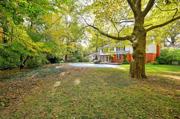 1296 Cumnock CRES, Oakville, ON L6J 2N7