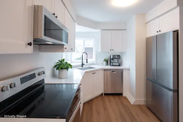 2137 Mount Forest DR #Upper, Burlington, ON L7P 1H6