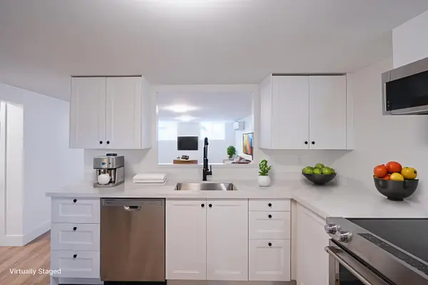 2137 Mount Forest DR #Lower, Burlington, ON L7P 1H6