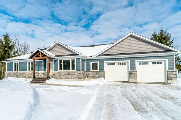 10 Patrick ST, Kawartha Lakes, ON K0M 2B0